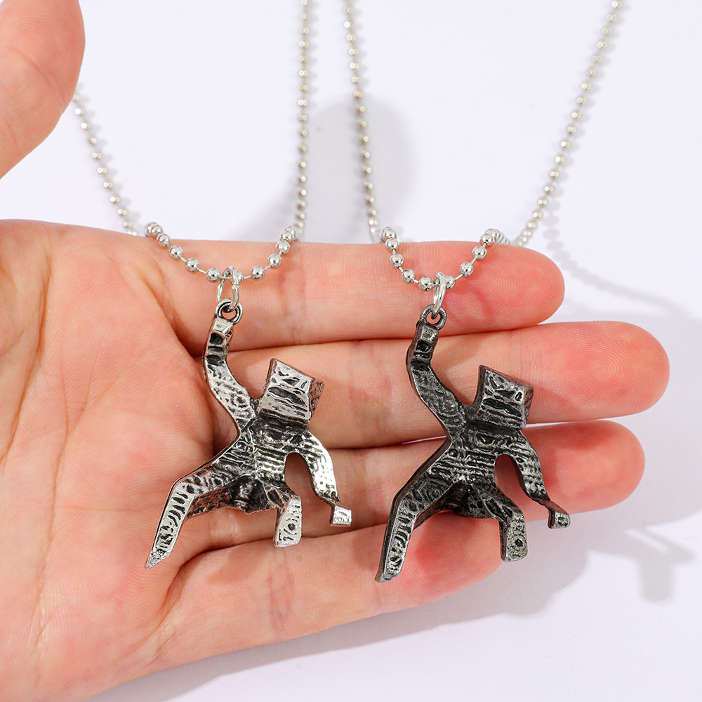 Colar com Pingente 3D de Homem - Men Accessories Hand avaliação e preço