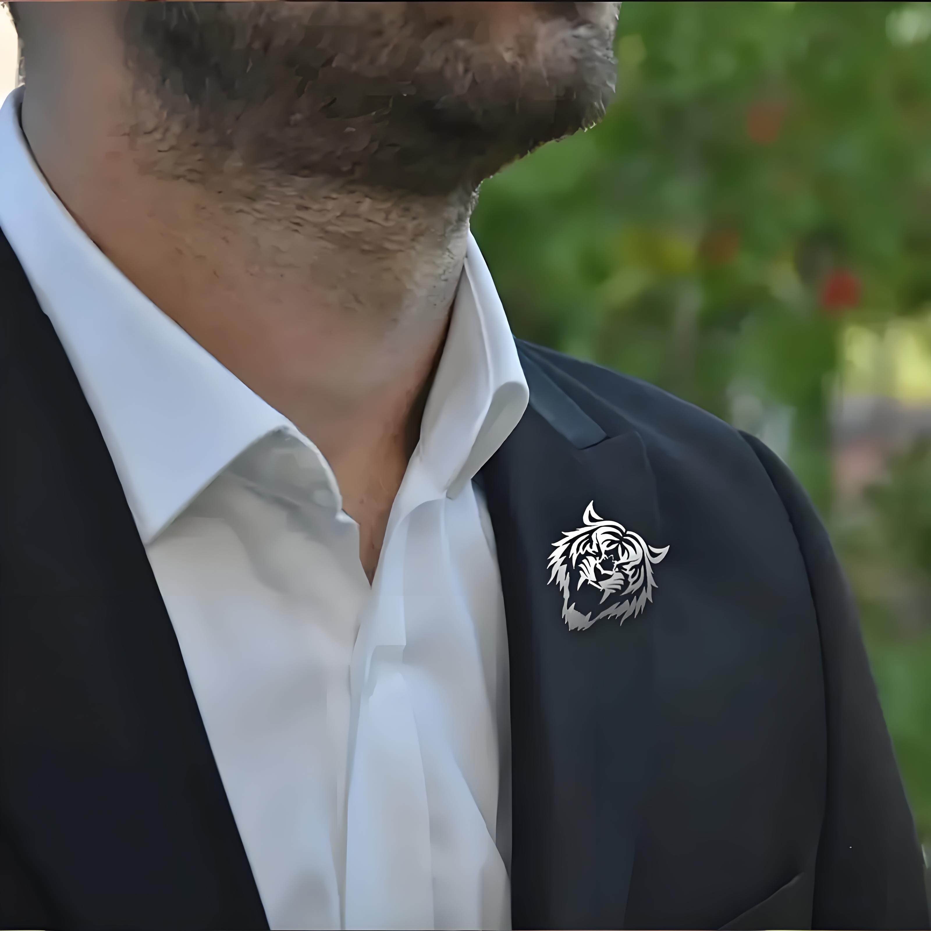 Alfinete de lapela de cabeça d - Men Accessories Brooch avaliação e preço