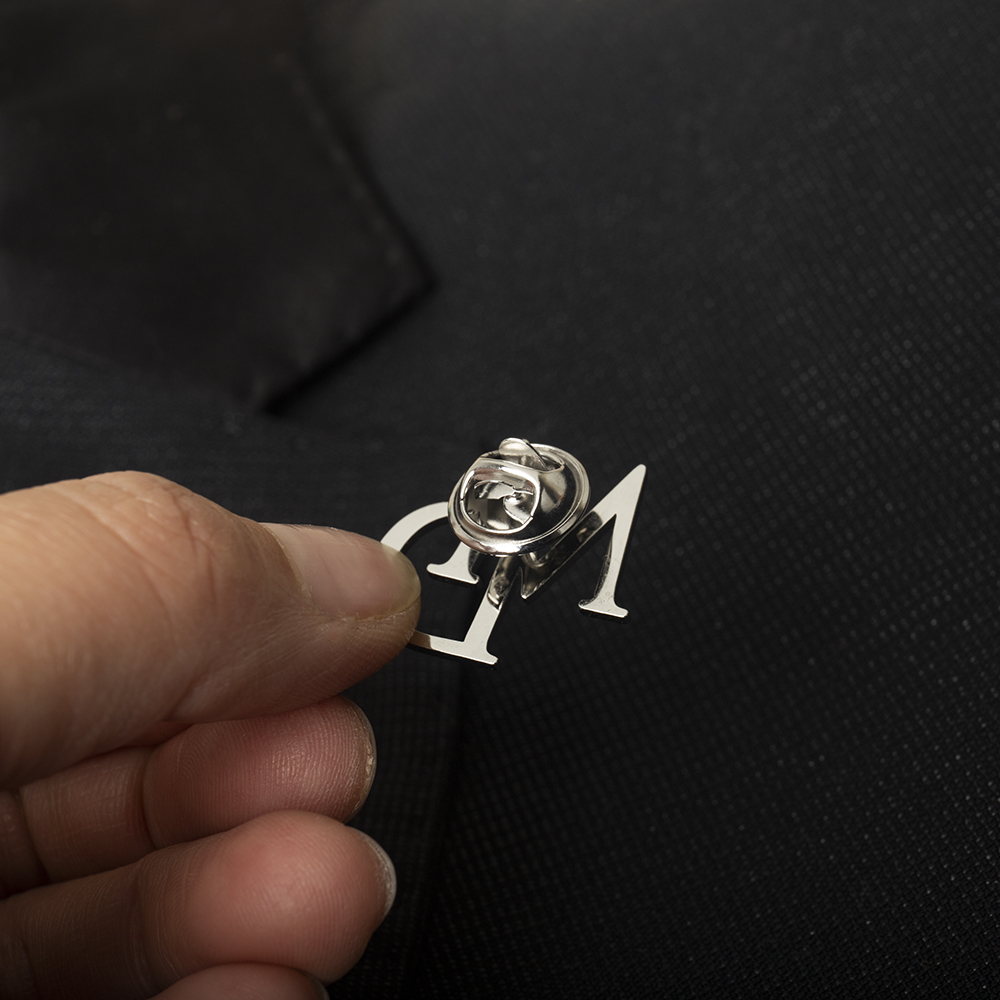 Tangula broche de iniciais per - Men Accessories Brooch avaliação e preço